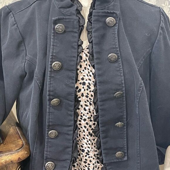 DENIM RUFFLE Placket Jacket! - Picture 4 of 17